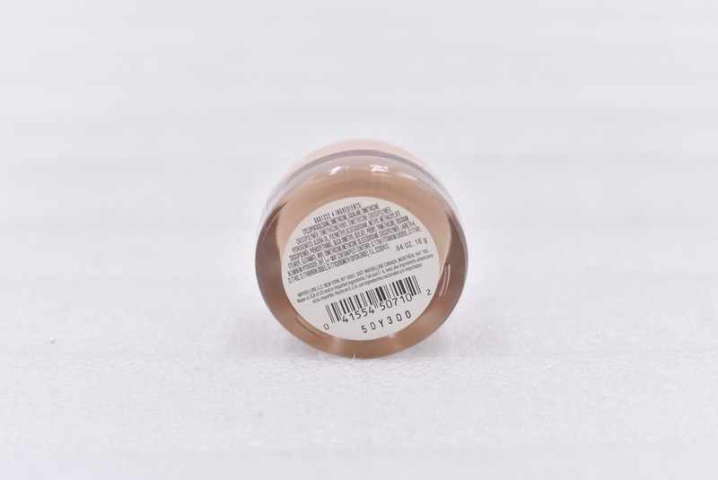 Maybelline New York Dream Matte Mousse Classic Ivory Light 2 Foundation 0.64oz gallery