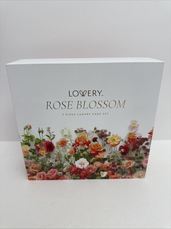 LOVERY – Rose Blossom 7 Piece Luxury Care Set