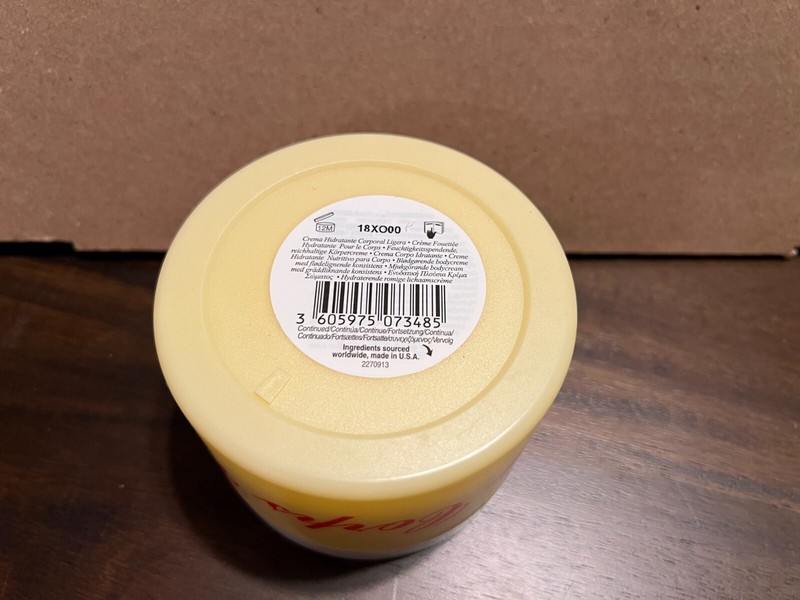 Kiehl's Creme de Corps Soy Milk & Honey Whipped Body Butter 8oz/226g gallery
