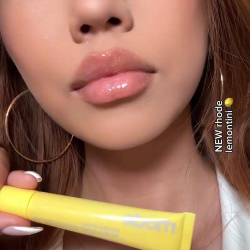 AUTHENTIC Rhode Peptide Lip Treatment in LEMONTINI ,SOLD OUT LIMITED EDITION