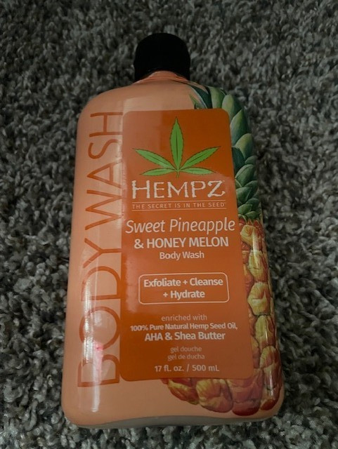 6 X Brand New Hempz 17 Ounce Sweet Pineapple & Honey Melon Body Wash