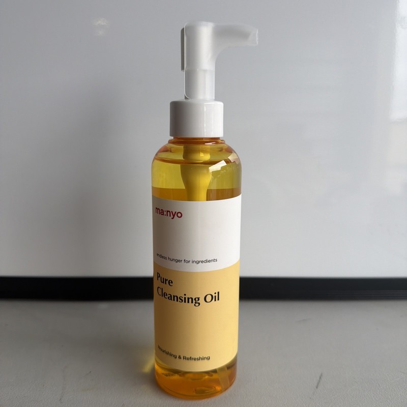 Korean Facial Cleanser: Manyo [ma:nyo] Pure Cleansing Oil – 200ml