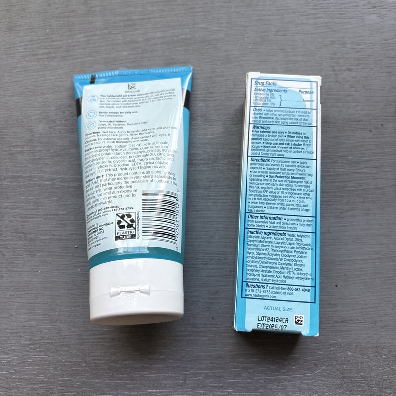 Neutrogena Hydro Boost Hyaluronic Acid Moisturizer SPF50 1.7 oz & Cleanser 5 Oz gallery