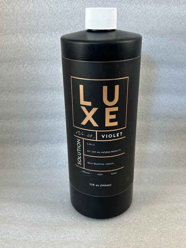 LUXE No. 9 SJOLIE Violet Spray Tan Solution – Medium Depth – 32 fl oz (946 ml)