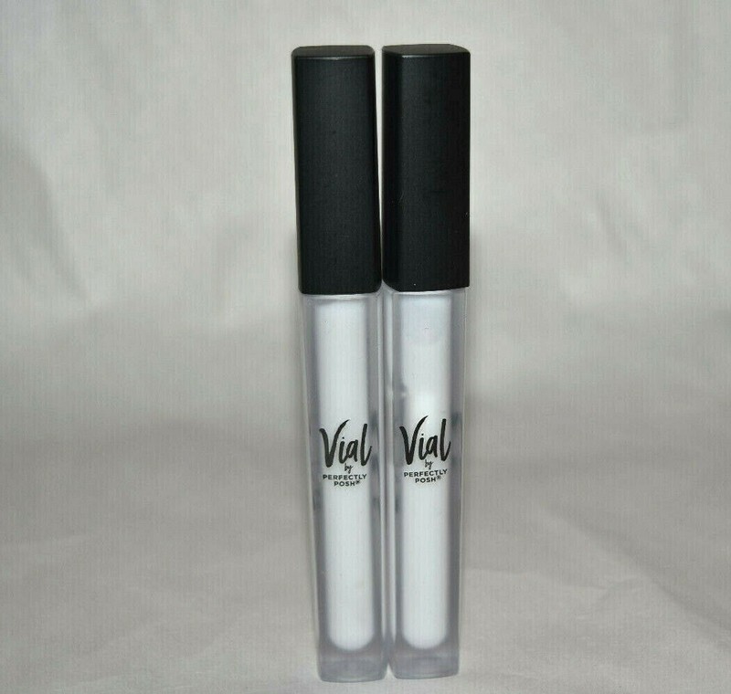 2X NIB Vial by Perfectly Posh lip primer Let’s lock lips – Primed Sealed