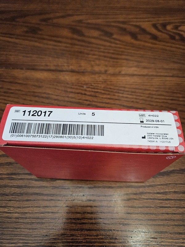 Hollister 112017 CeraPlus Flat Skin Barrier, Pre-Sized 1-3/8” Opening - 5 Pack gallery