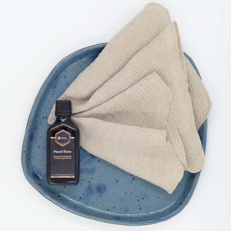 Raw Bee Propolis Tincture with Handmade Linen Wrap - 50 ml (1.6 fl oz) gallery