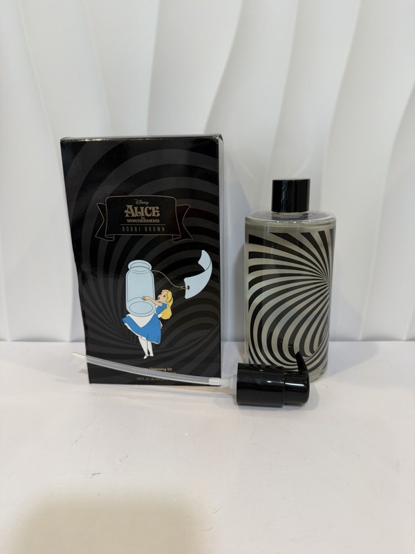 Bobbi Brown Alice in Wonderland Soothing Cleansing Oil • 400ml/13.5 oz • Jumbo gallery