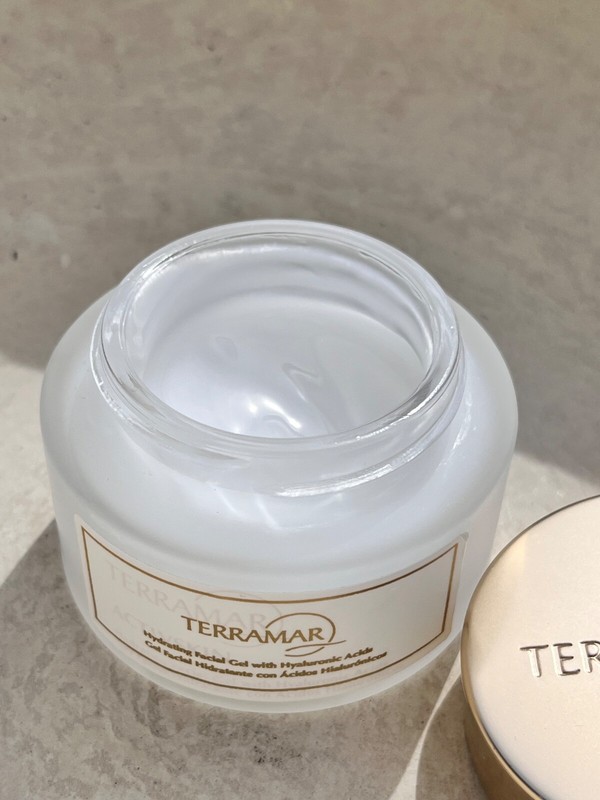 Hydrating Facial Gel with Hyaluronic acids Terramar 50g (1.76 oz)NEW