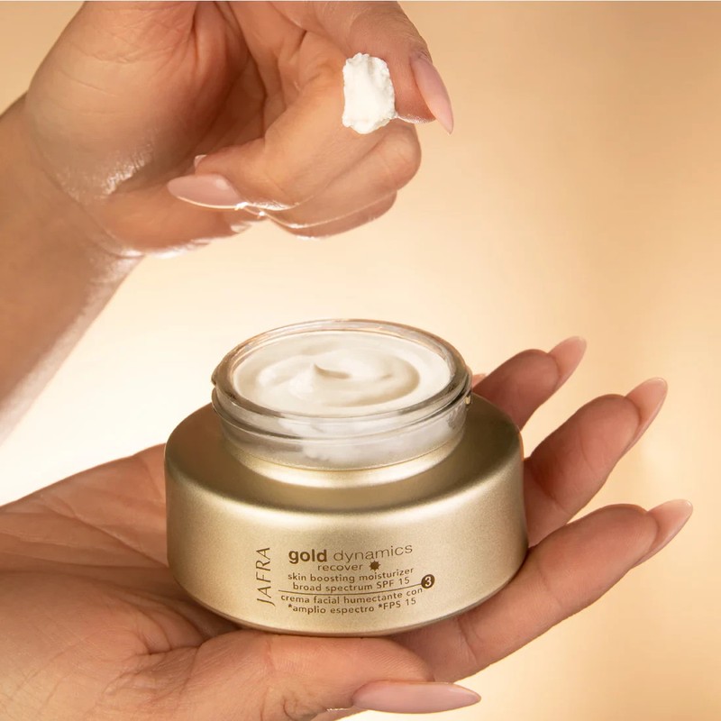JAFRA Gold Dynamics Skin Boosting Moisturizer Broad Spectrum SPF 1.7 fl. oz. New gallery