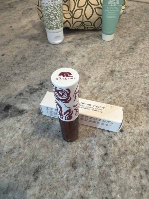NEW Origins Skin Care Makeup Bundle With Hydrating Body Lotions & Lip Balm gallery