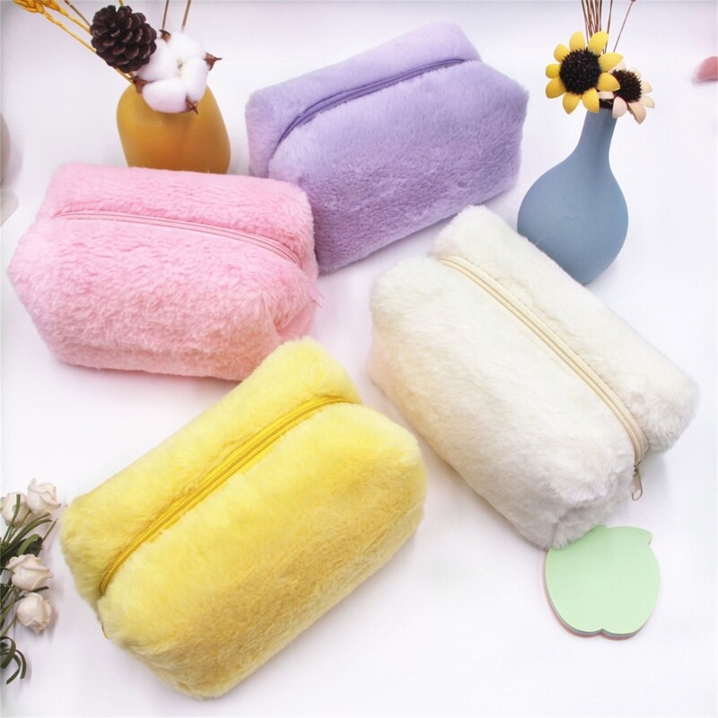 Stylish Polyester Makeup Case for Beauty Enthusiasts and Daily Use gallery