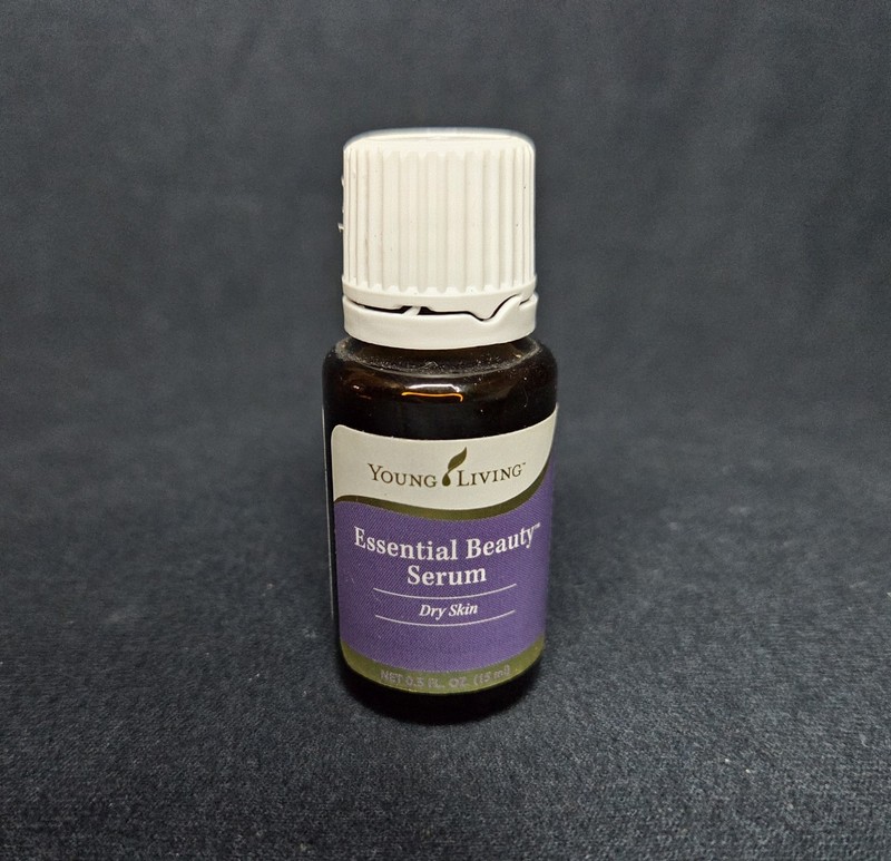 Young Living Essential Oil Dry Skin Serum Essential Beauty • (15mL) New/Sealed