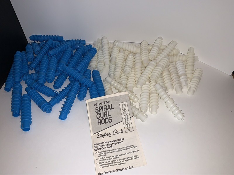 HUGE LOT of Vintage Pro Perm Spiral Rods Hard Plastic 36 White 35 Blue 71 Curl