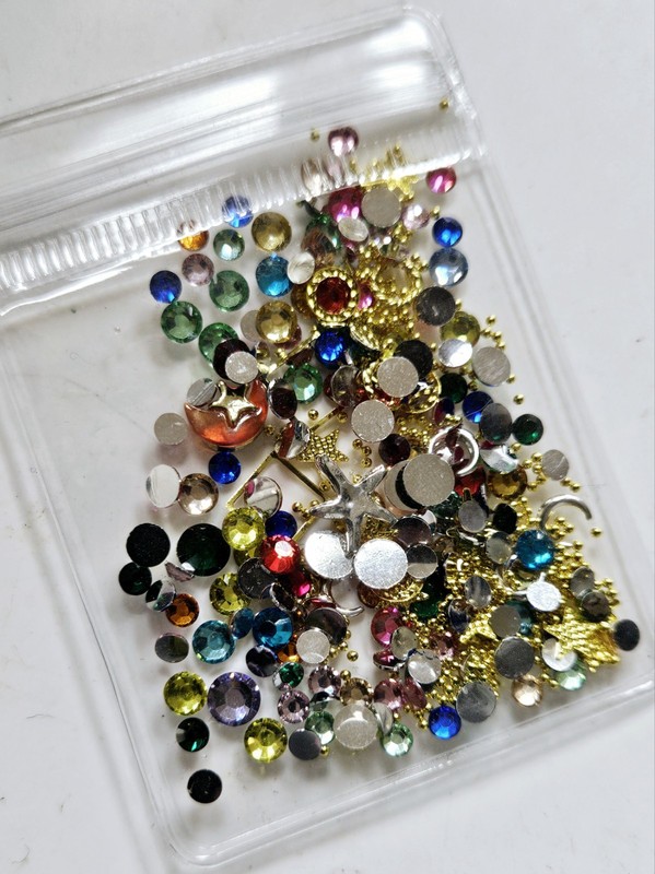 NWT NAIL ART DESIGN GEMS, BEADS & FINDINGS MIXTURE: PRIME COLORS CRYSTAL!