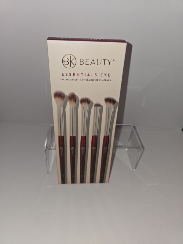 BK BEAUTY ESSENTIALS Eye Brush Box Set -5-piece Set – New with Box-