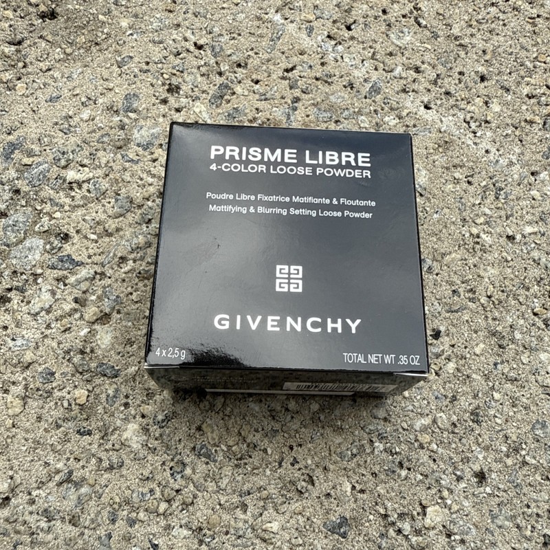 Givenchy Prisme Libre 4-Color Loose Powder 02 Satin Blanc 4 x 2.5g (NEW IN BOX)