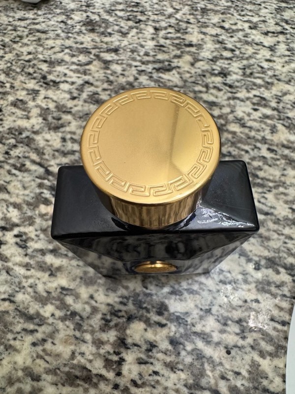 Versace Dylan Blue Pour Homme Eau de Toilette 100ml gallery