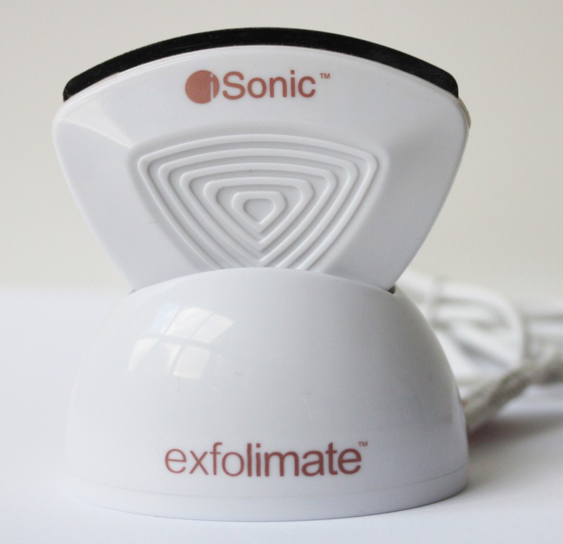 BUY ONE and GET ONE FREE - 2 x sets of exfolimate iSonic Skincare exfoliation gallery
