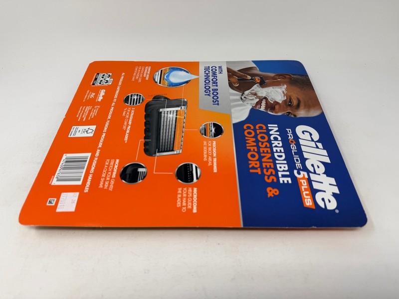 New Gillette ProGlide 5 Plus Razor 16 Pack 16 Cartridges 5-Blade Refills gallery
