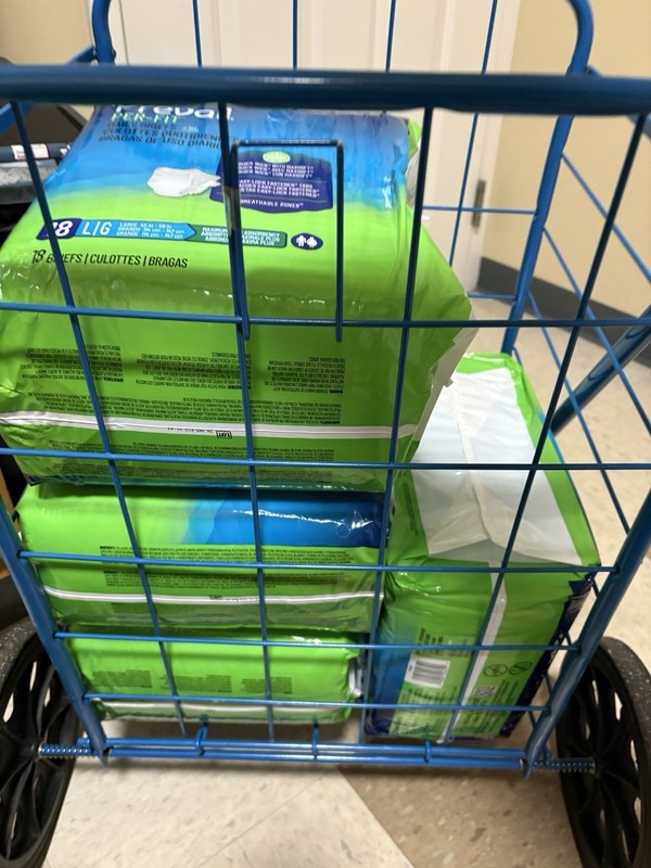 Prevail Per-Fit Adult Briefs Diapers With Tabs L Heavy Absorb 18 Ct X4 Packs/72 gallery