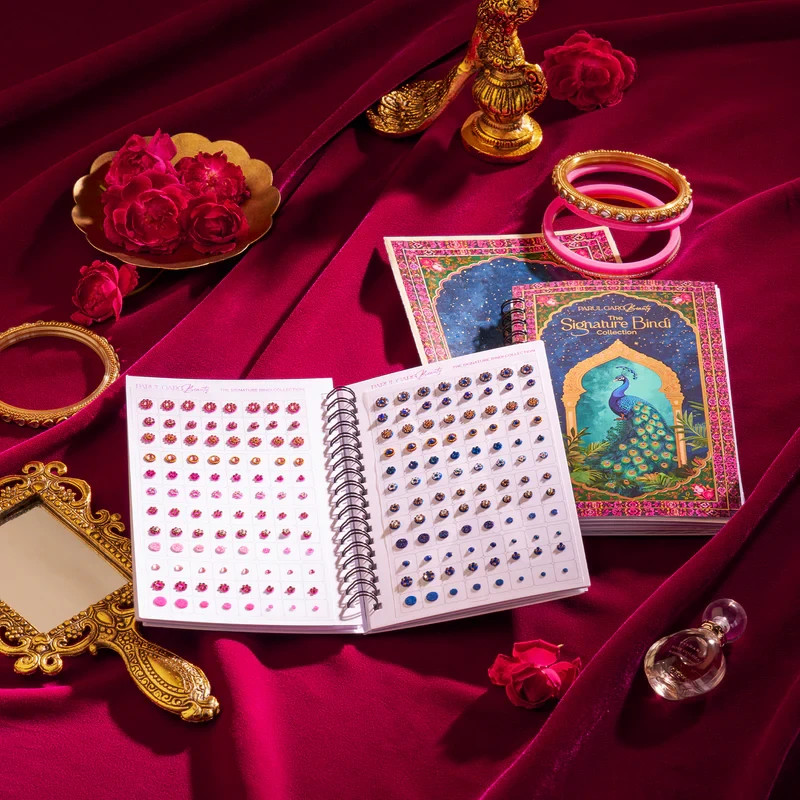 Parul Garg Beauty The Signature Bindi Collection 950+ Multicolour Designer Bindi gallery