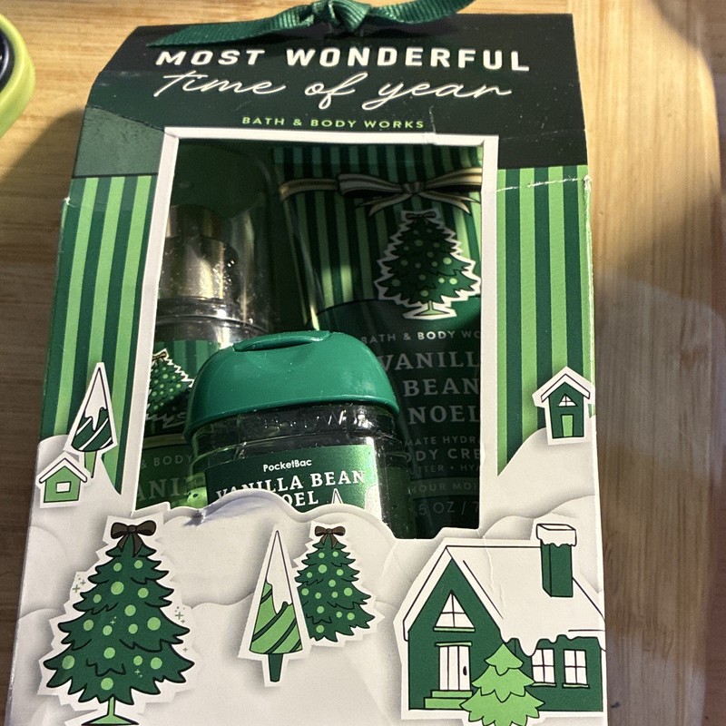 Bath & Body Works Most Wonderful Time of Year Vanilla Bean Noel Gift Set Kit