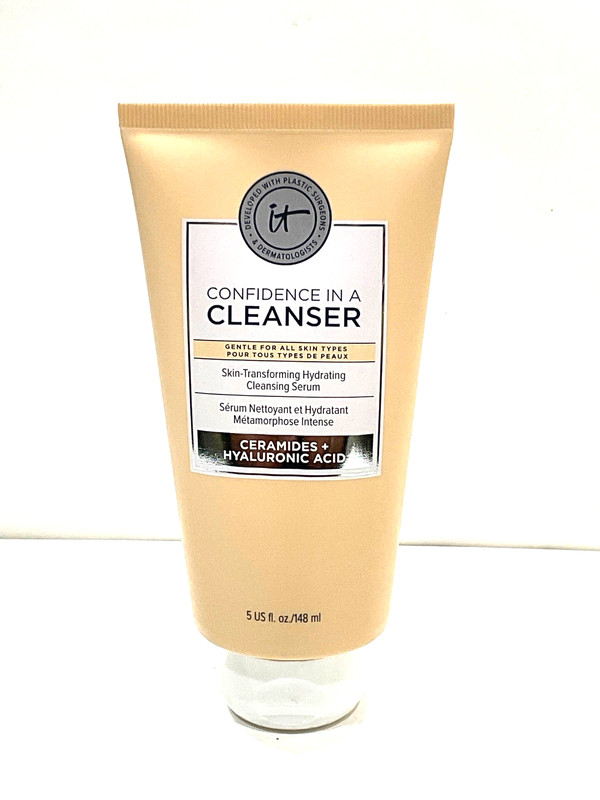 IT Cosmetics Confidence Cleanser – 5oz Ceramides + Hyaluronic acid