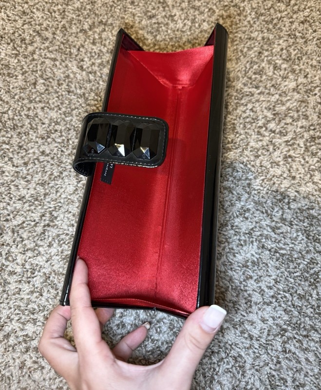 Lancôme Hard Flip Top Eyeglass/Sunglass Case Faux Leather Black/Red gallery