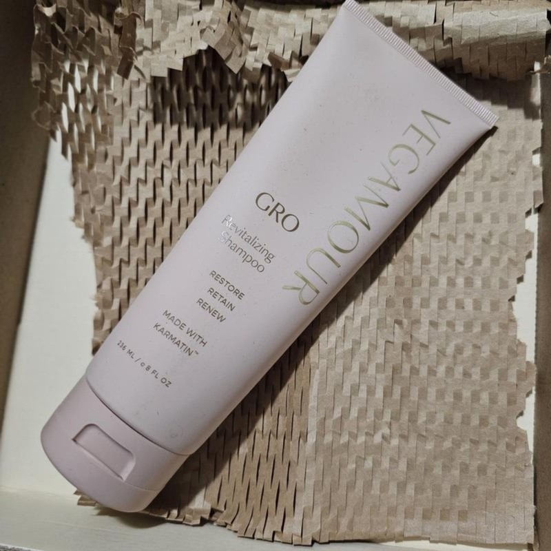 NIB 100％ Vegamour GRO Revitalizing Shampoo For Preserve Hair fragile 236ml