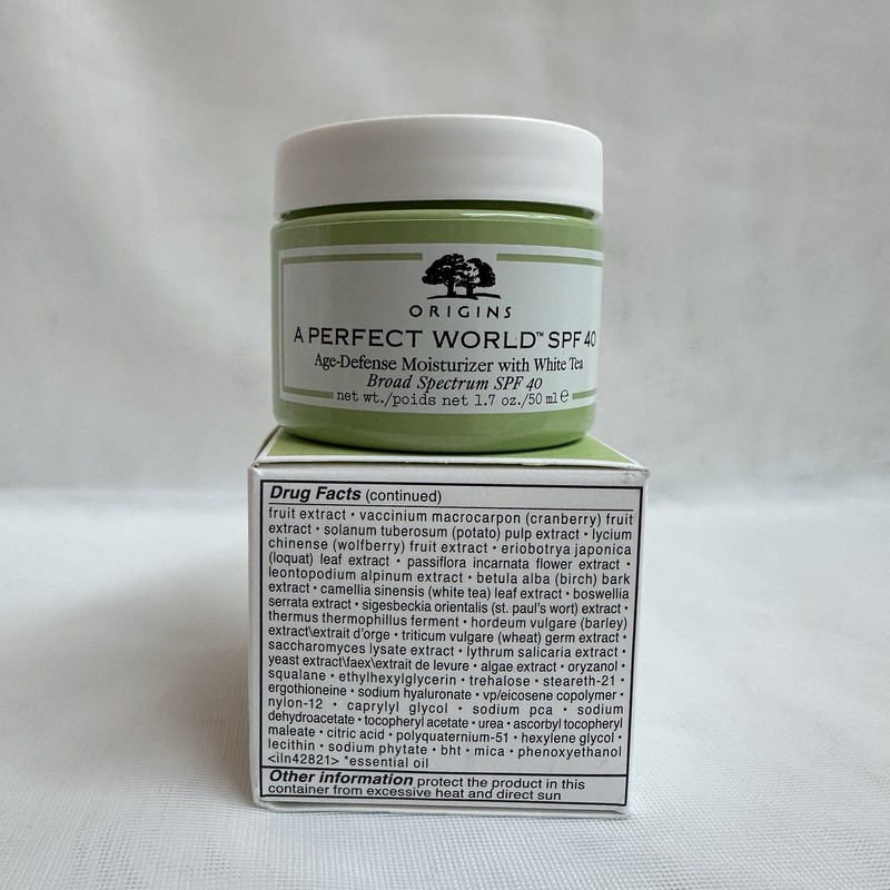 Origins A Perfect World SPF 40 Age-Defense Moisturizer with White Tea-1.7oz/50ml gallery