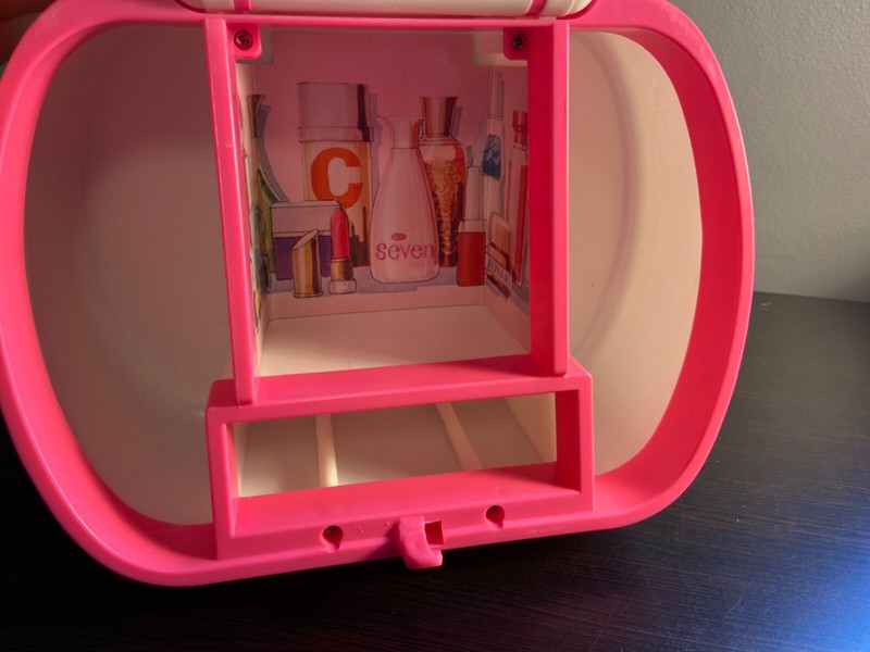 Vintage Radio Shack Sweet Heart Light up Vanity Case little girls makeup case gallery