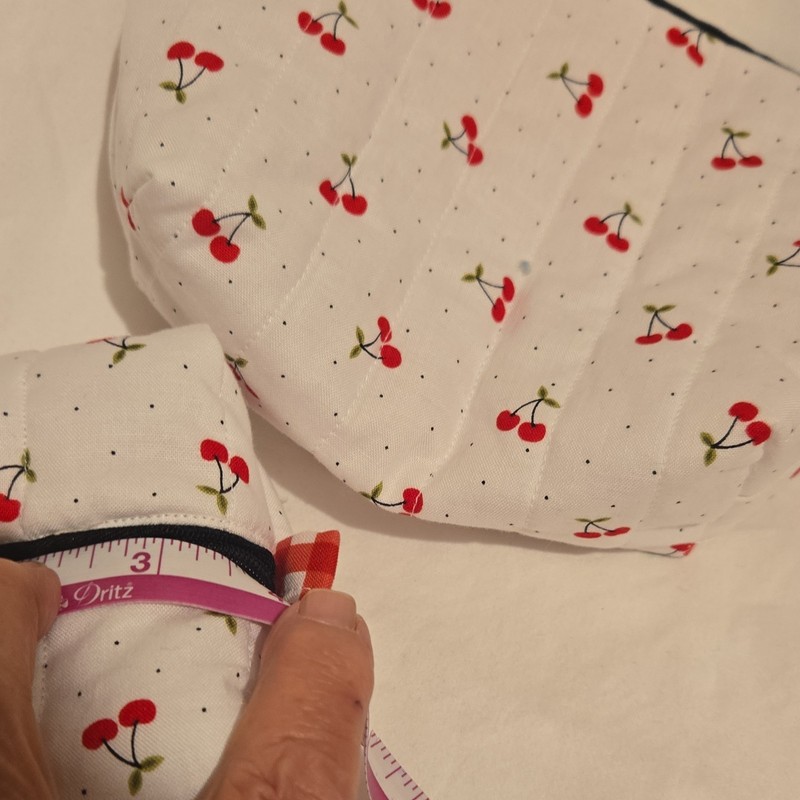 White Cherry Print Fabric Zipper Makeup Bag Pouch Set Red Gingham Lining gallery