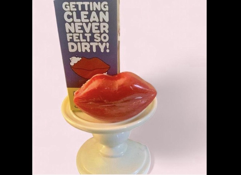 Red Lips Shaped Novelty Body Bar Soap for Men, Women, Teens, Unisex Kids gallery