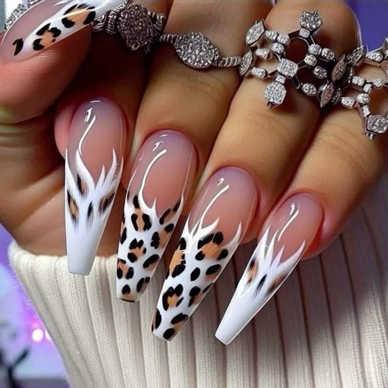 48pcs Press on Nails Leopard Long Square Reusable Fake Nails Trendy Wild Gentle