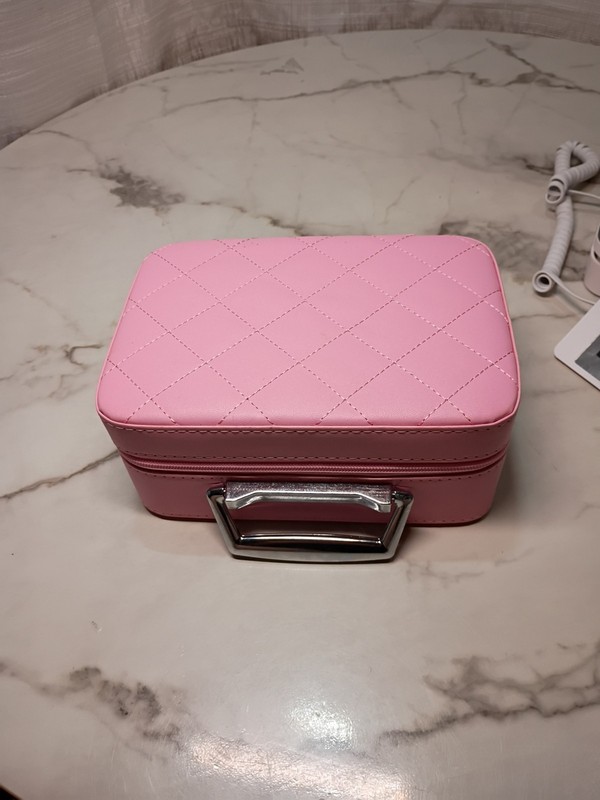 Privata makeup Travel Case With Hard Shell quilted Pink With Hot Pink Interior