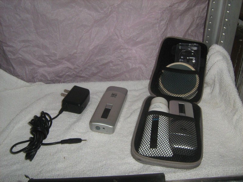 LOT (2) no!no! Hair Removal System Model 8800 Silver ((1 Charger)) Gray + Case