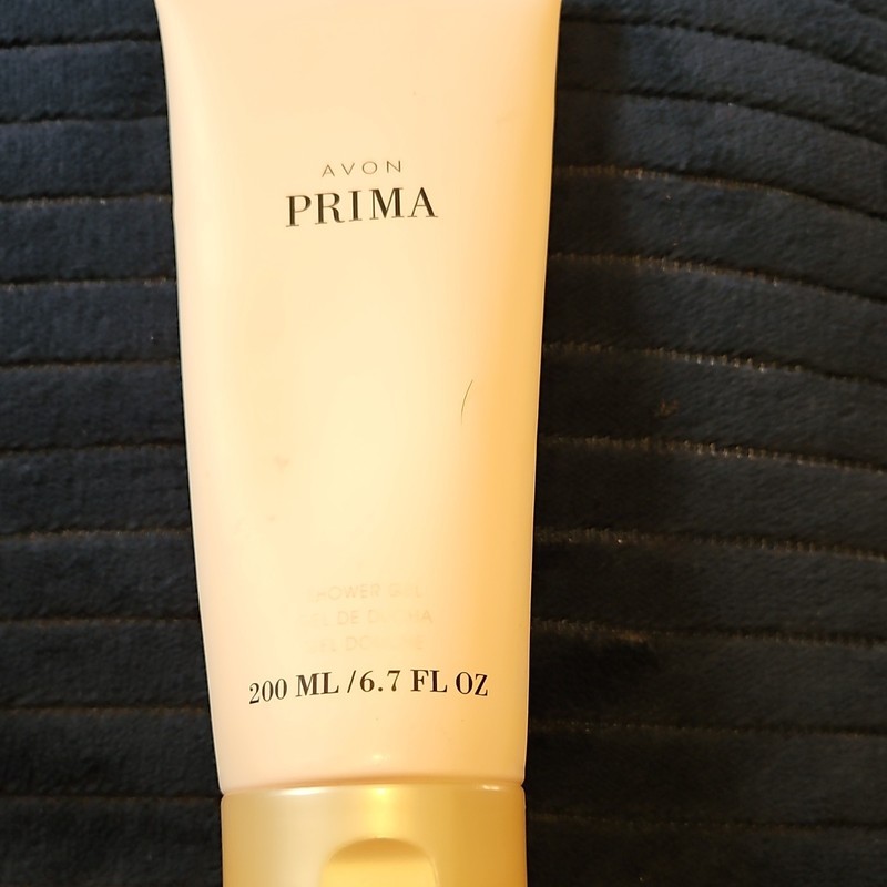Avon Prima Daily Use Moisturizer Body Lotion, 6.7 fl oz / 200 mL