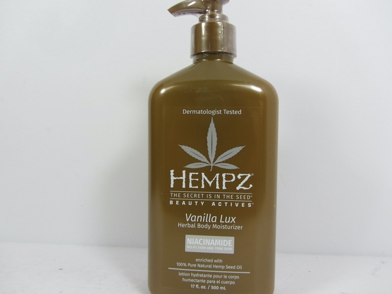HEMPZ VANILLA LUX HERBAL BODY MOISTURIZER w/NIACINAMIDE