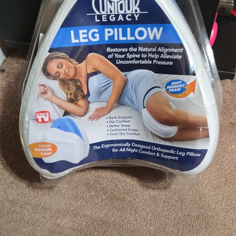 Contour Legacy Leg Elevation Pillow Memory Foam Washable Cover