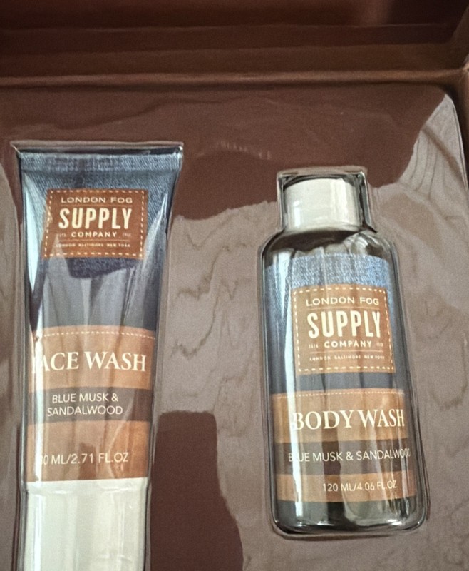 LONDON FOG SUPPLY Co.BLUE MUSK & SANDALWOOD Travel Sz. Face+Body Wash+Valet Case