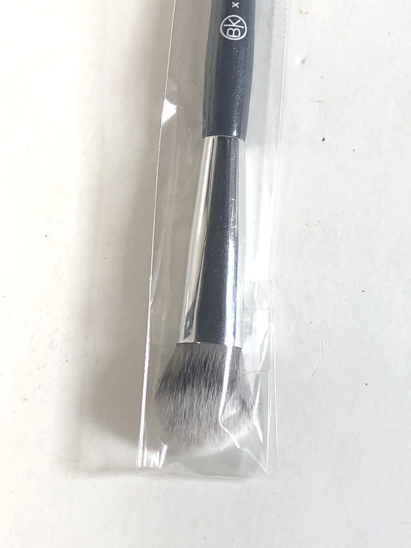 BK Beauty Brush Angie Hot & Flashy A506 Concealer Makeup Brushes Kitten Paw 1PC gallery
