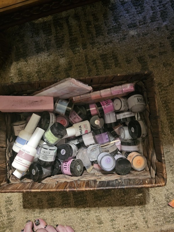 Huge Nail Dip Powder Kit Comes With Glitter, Matte And Neon Colors.