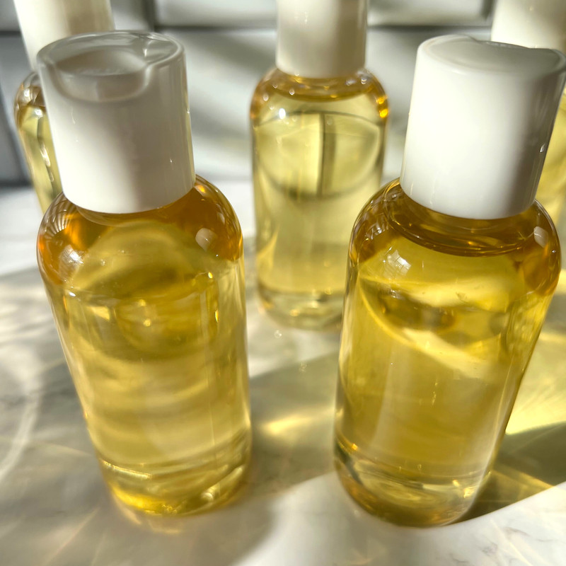 **All Natural Scented Body Oil – Pick your scent**