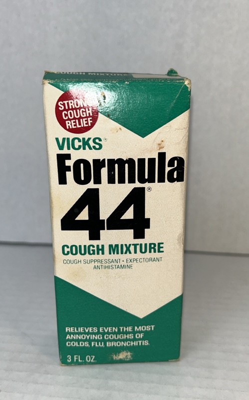 Vicks Formula 44 Cough Mixture Medicine 3 Oz Movie Prop 1960’ 70’s Vintage