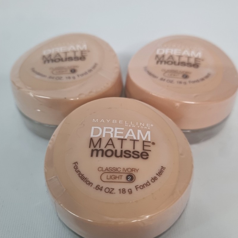 2 Pack Maybelline CLASSIC IVORY Light 2 DREAM MATTE MOUSSE FOUNDATION NEW SEALED