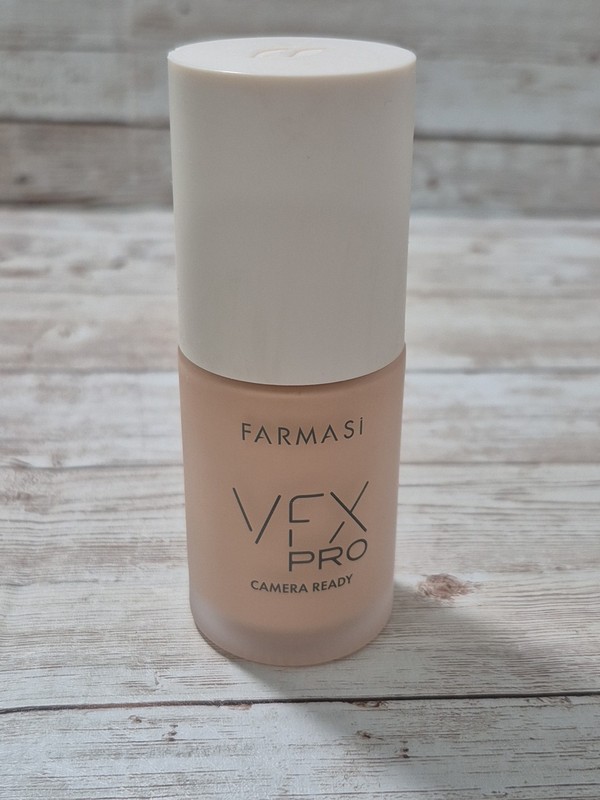 Farmasi Make Up VFX PRO Camera Ready Foundation 1 oz- 30 ml W04 Damaged Box