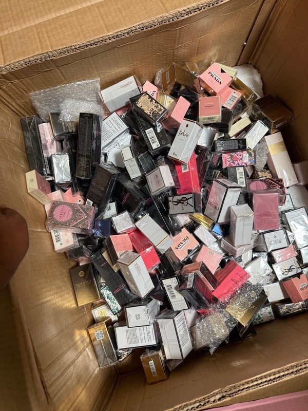 12 Assorted Full Size Makeup Mixed Lot, Assorted Boxed Cosmetics, All Skin Types