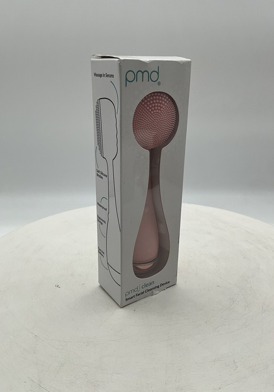 PMD Clean Smart Facial Cleansing Device with Silicone Brush Sealed