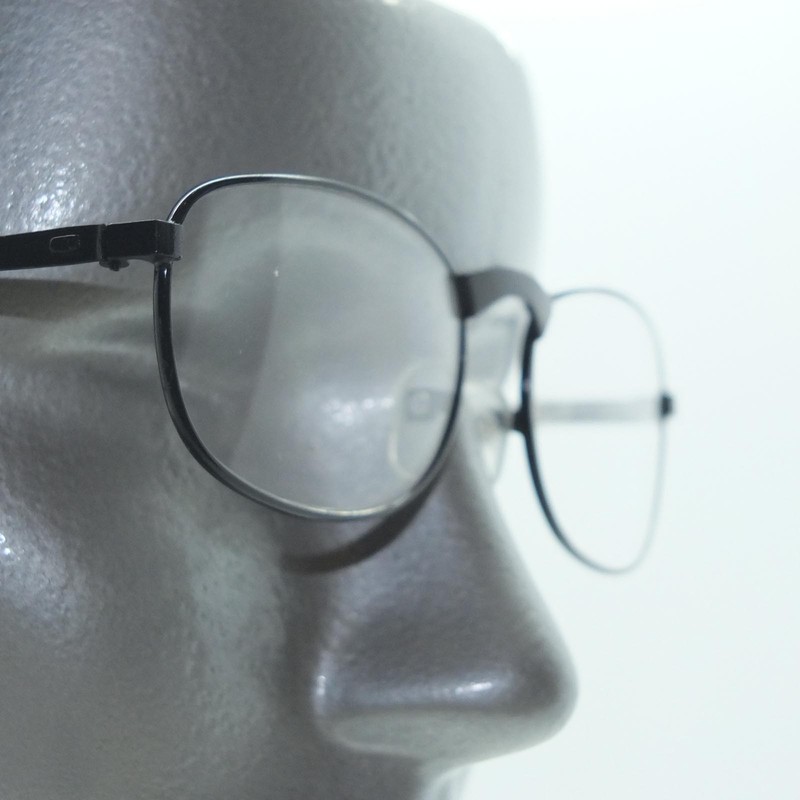 Reading Glasses Small Rectangle Flat Bridge No Fuss Black Metal Frame +1.75 Lens